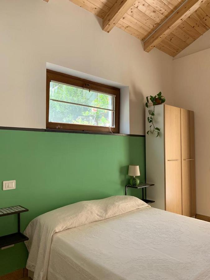 Bed and Breakfast La Stanza In Giardino Cava deʼ Tirreni Exterior foto